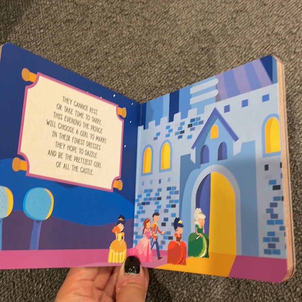 NEW Sassi - Princess Ball Book and Giant Puzzle Set, 30 pcs for 3+ - Picture 9 of 10